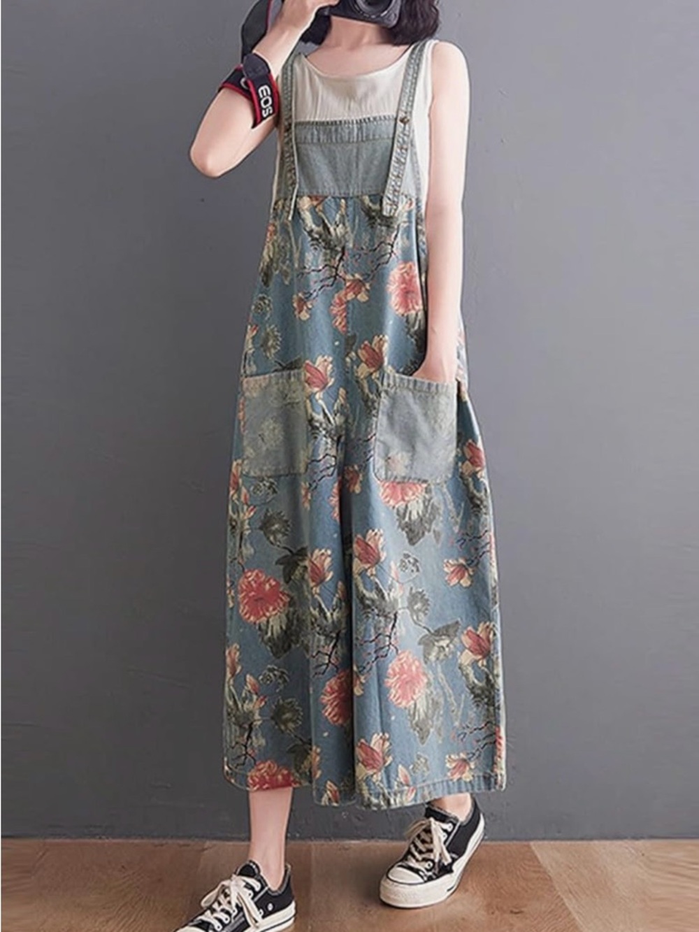 Floral Denim Cropped Overalls - Blue with flowers - Picture 3 of 9
